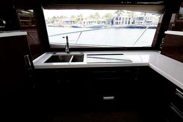 Galeon 550 Yacht For Sale