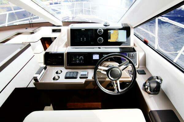 Galeon 550 Yacht For Sale