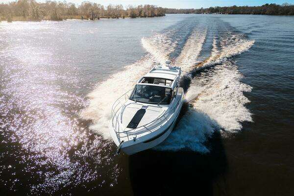 Galeon 425 HTS Yacht For Sale
