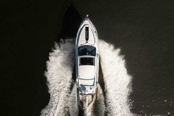 Galeon 425 HTS Yacht For Sale
