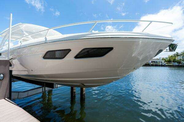 Intrepid 41 Valor Yacht For Sale