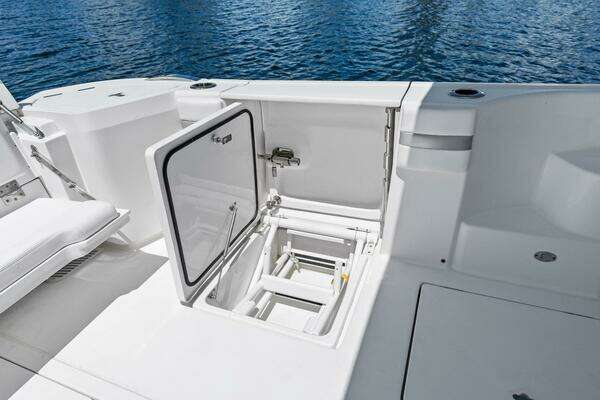 Intrepid 41 Valor Yacht For Sale
