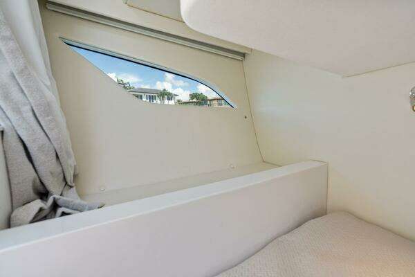 Intrepid 41 Valor Yacht For Sale