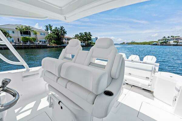 Intrepid 41 Valor Yacht For Sale