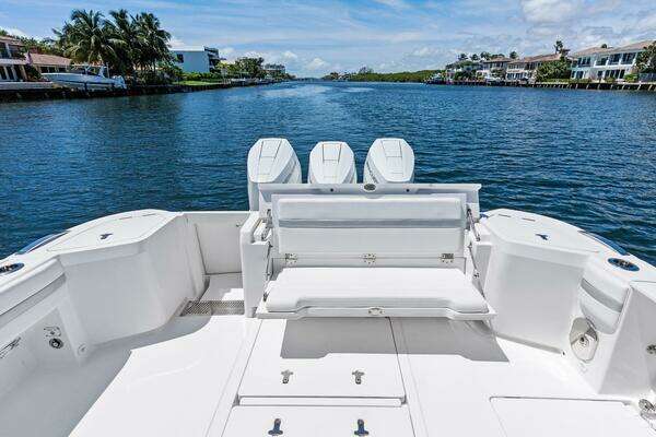 Intrepid 41 Valor Yacht For Sale