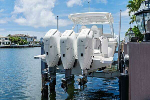 Intrepid 41 Valor Yacht For Sale