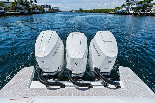 Intrepid 41 Valor Yacht For Sale