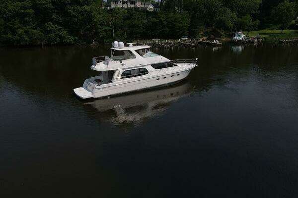 Carver Voyager Yacht For Sale