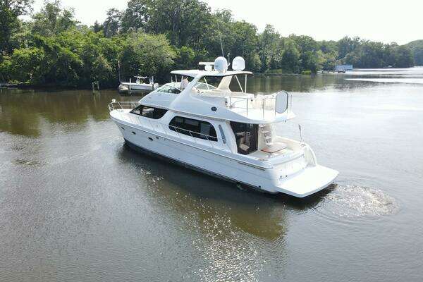 Carver Voyager Yacht For Sale