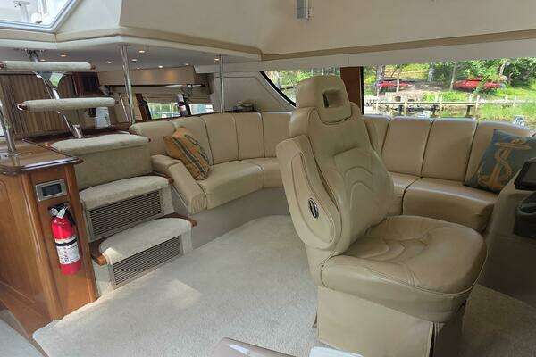 Carver Voyager Yacht For Sale