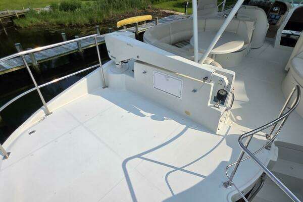 Carver Voyager Yacht For Sale