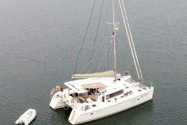 Lagoon  Yacht For Sale