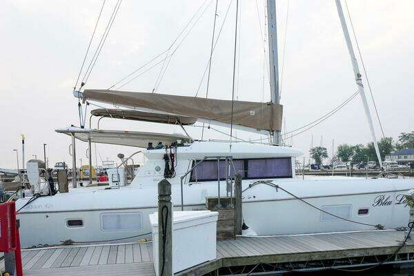 Lagoon  Yacht For Sale