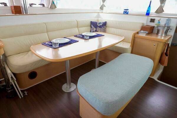 Lagoon  Yacht For Sale