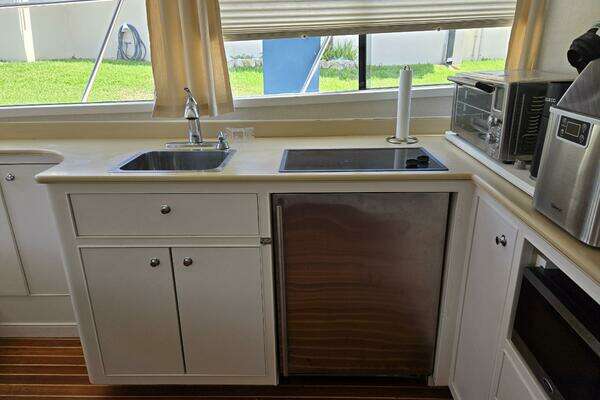 Huckins 44 Atlantic Yacht For Sale