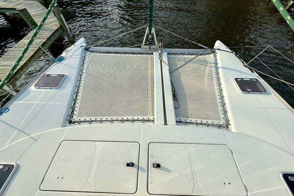 Photo of the 2004 Lagoon 380 "Wander Cat"
