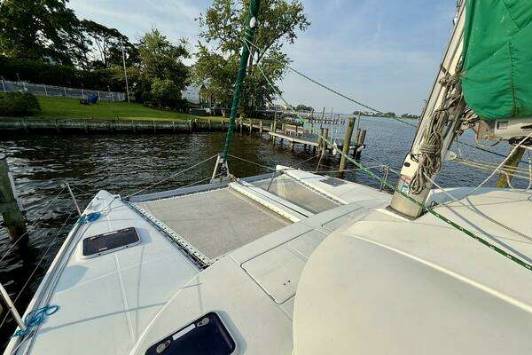 Photo of the 2004 Lagoon 380 "Wander Cat"