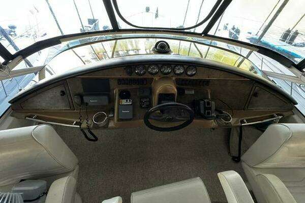 Photo of the 2004 Carver 360 Sport Sedan