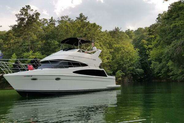 Photo of the 2004 Carver 360 Sport Sedan