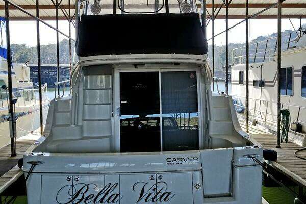 Photo of the 2004 Carver 360 Sport Sedan