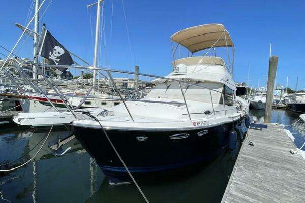 Cutwater 30 CB LE Yacht For Sale