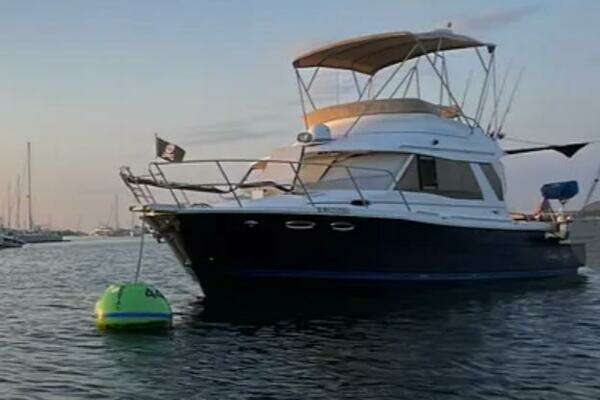 Cutwater 30 CB LE Yacht For Sale