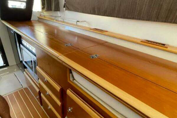 Cutwater 30 CB LE Yacht For Sale
