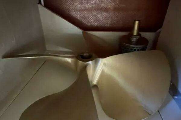 Cutwater 30 CB LE Yacht For Sale