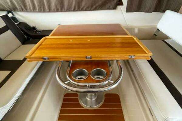 Cutwater 30 CB LE Yacht For Sale