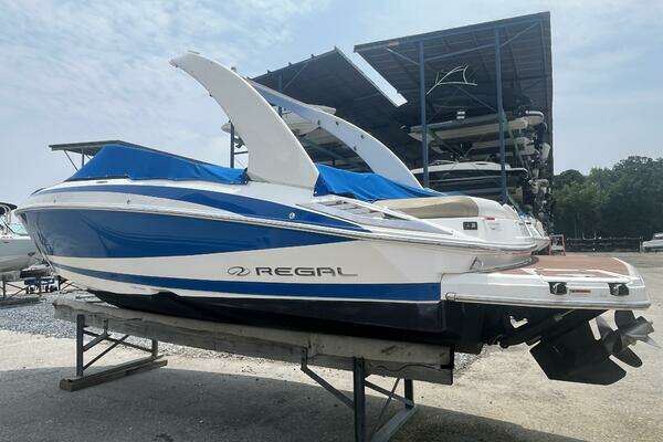 Photo of the 2011 Regal 2300