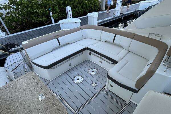 Sea Ray 350 Sundancer Yacht For Sale