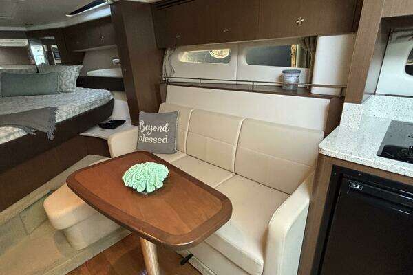 Sea Ray 350 Sundancer Yacht For Sale