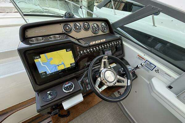 Sea Ray 350 Sundancer Yacht For Sale
