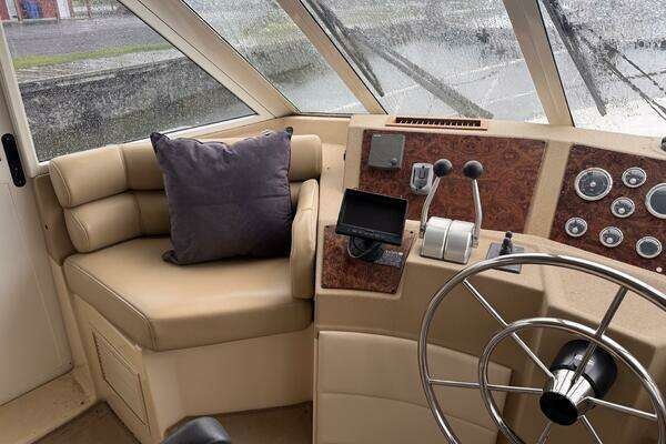 Meridian  Yacht For Sale