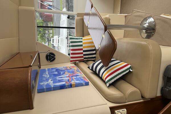 Meridian  Yacht For Sale