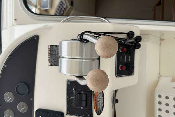 Meridian  Yacht For Sale