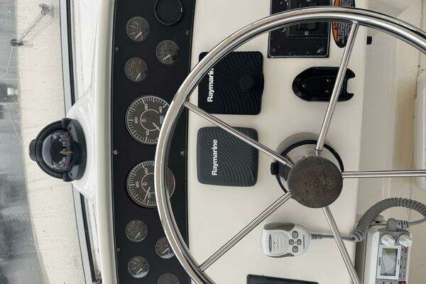 Meridian  Yacht For Sale