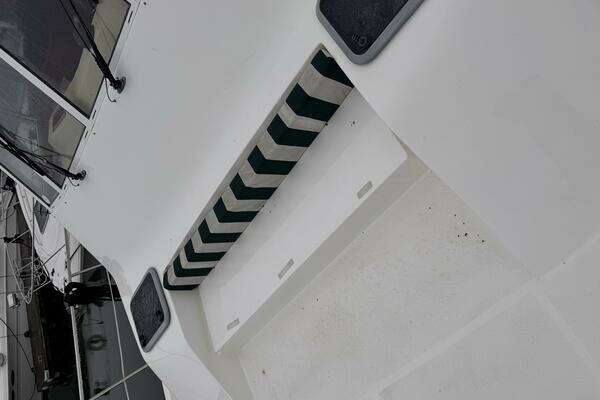 Meridian  Yacht For Sale
