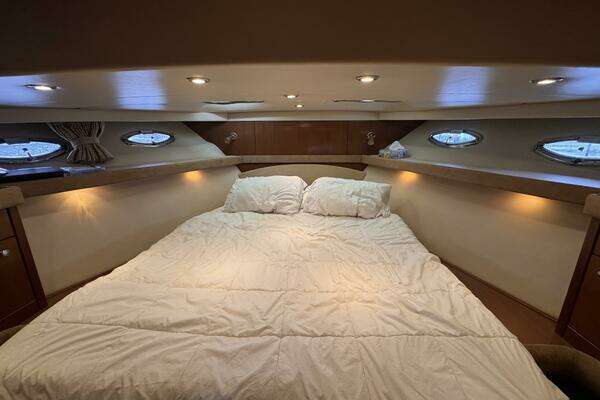 Meridian  Yacht For Sale