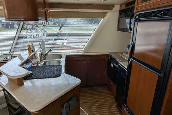 Meridian  Yacht For Sale