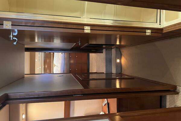 Meridian  Yacht For Sale