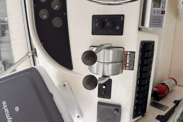 Meridian  Yacht For Sale