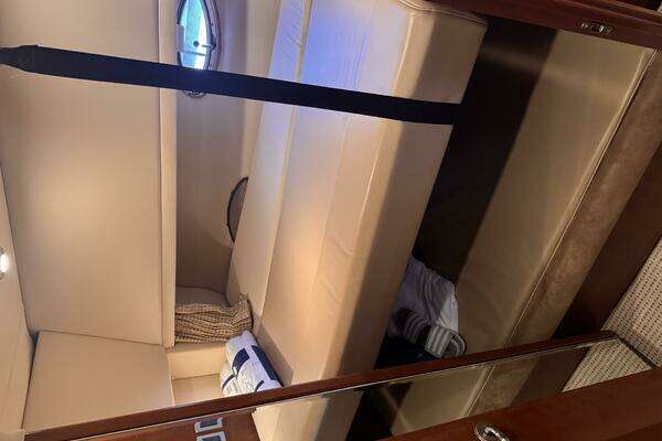 Meridian  Yacht For Sale