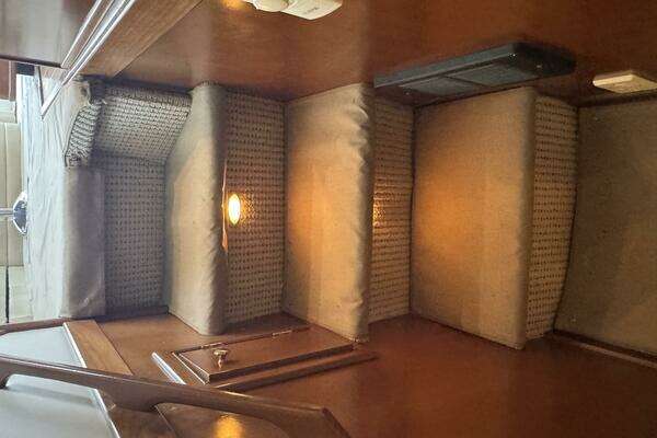 Meridian  Yacht For Sale