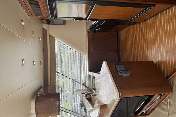 Meridian  Yacht For Sale