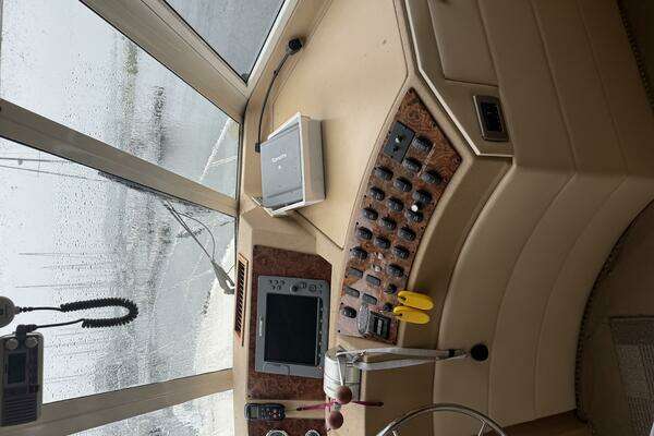 Meridian  Yacht For Sale