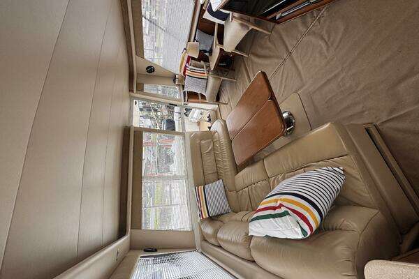 Meridian  Yacht For Sale