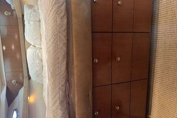 Meridian  Yacht For Sale
