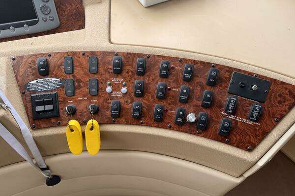 Meridian  Yacht For Sale