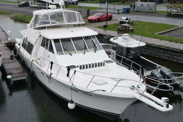 Meridian  Yacht For Sale